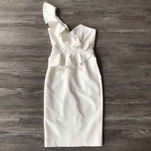 PERFECT WHITE BRIDAL DRESS